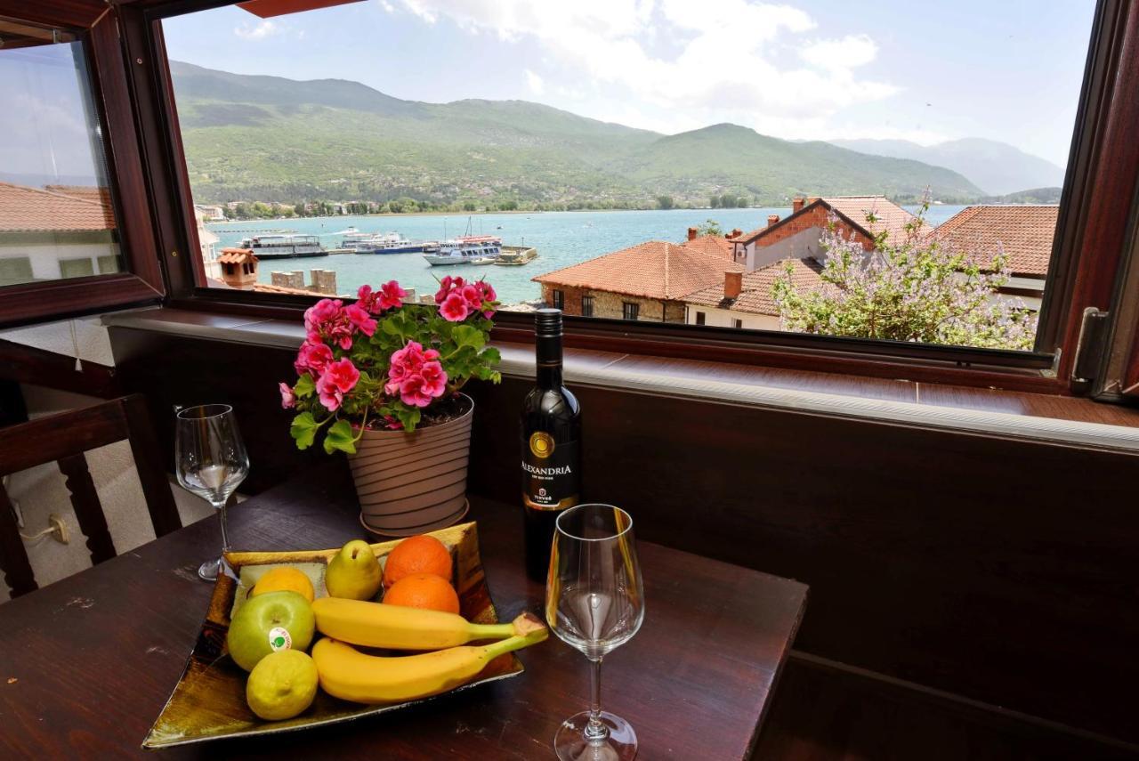 Villa Sapkar Lake View Охрид Екстериор снимка